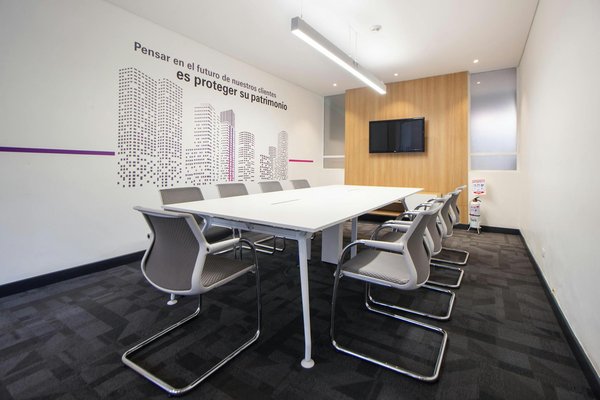 Mastering Crisis Communication in the UK: A Comprehensive Step-by-Step Business Guide